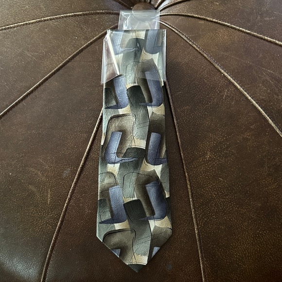 J. Garcia Scales Collection Thirty-Five Abstract Pattern Tie - Picture 1 of 13